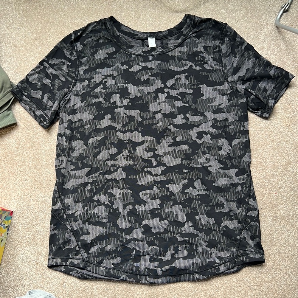 Lululemon shirt